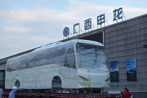 รถตู้ไฟฟ้าซันลองประสิทธิภาพสูง ระยะทางวิ่งไกล 301-400 กม. ตามมาตรฐาน NEDC แบตเตอรี่ 70-90 กิโลวัตต์ชั่วโมง มอเตอร์ 50-100 กิโลวัตต์ - Product Image 4