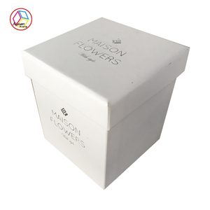 Custom christmas wedding gift luxury clear foldable paper cake box packages for guest