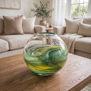 Maceta de Vidrio Transparente Hecha a Mano, Moderna, Redonda, con Diseño de Espiral Verde y Amarillo, Decorativa para Mesa - Product Image 1