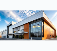 Structures en acier haute résistance pour la construction préfabriquée immobilière, conception de barndominiums préfabriqués écologiques et de hangars de stockage