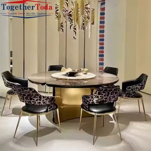 Silla de Comedor de Cuero Negro con Estampado de Leopardo, Moderna y de Alta Gama, para Hotel, Hogar, Oficina y Sala de Estar, con Acero Inoxidable Dorado, Venta al Por Mayor - Product Image 1
