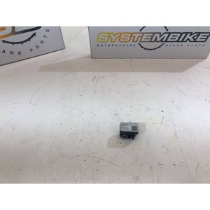 Étriers de frein avant KTM compatibles avec 1290 Super Duke GT R 2014-2023 et 690 Duke R 2013-2017 - Product Image 2