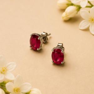 Pendientes de Plata de Ley 925 con Rubí Ovalado, Chapados en Rodio, Venta al Por Mayor - Product Image 5