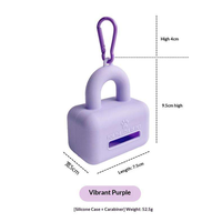 Distributeur de sacs à déjections canines carré en silicone, tons pastel, avec mousqueton et étiquette personnalisée, pour la promenade quotidienne