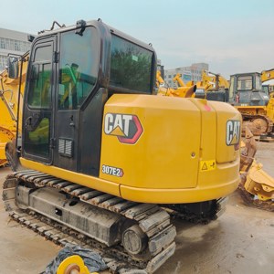 Escavatore Cat 307E2 Potente da 7 Tonnellate con Idraulica a Risparmio di Carburante, Forza di Scavo Superiore e Affidabilità Cat Ineguagliabile per Ogni Lavoro - Product Image 1
