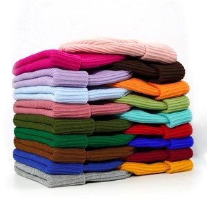 OEM Hochwertige 100% Acryl Strick mütze Custom Embroidered 25 Farben Dot & Character Pattern <span class=keywords><strong>Winter</strong></span> Beanie Warm Blank Beanies - Product Image 1