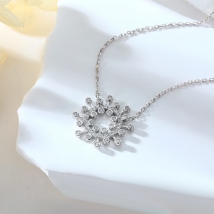 Collier pendentif en argent 925 plaqué rhodium de haute qualité avec zircon tendance pour fiançailles, mariage et fête, vente en gros - Product Image 4