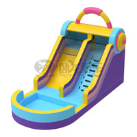Grand toboggan aquatique gonflable pour enfants, idéal pour les fêtes et la location en extérieur
