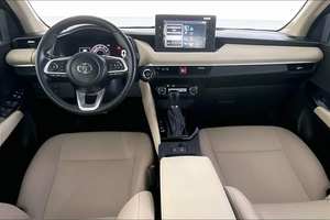 Compre Ahora Autos Usados: Toyota <span class=keywords><strong>Yaris</strong></span> S G Sedán 2024, Listo para Enviar - Product Image 6