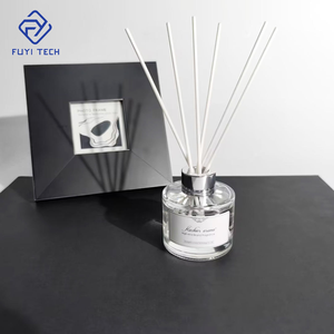Hochwertige 100ml leere Auto Outlet Auto Air Vent Parfüm flaschen ätherische Öl Diffusor Glasflasche mit Box Verpackung - Product Image 6
