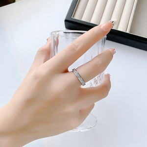 Anillos <span class=keywords><strong>de</strong></span> <span class=keywords><strong>Boda</strong></span> <span class=keywords><strong>de</strong></span> Plata <span class=keywords><strong>de</strong></span> Ley 925 <span class=keywords><strong>de</strong></span> Alta Calidad con Incrustaciones <span class=keywords><strong>de</strong></span> Moissanita en Forma <span class=keywords><strong>de</strong></span> Luna <span class=keywords><strong>para</strong></span> Mujer, Venta al por Mayor <span class=keywords><strong>de</strong></span> Fábrica NORELLE - Product Image 4