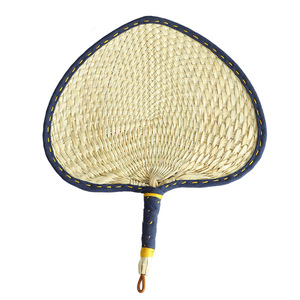 Abanico tejido a mano para refrescarse y repeler mosquitos; abanico tradicional de paja tejida para el verano; abanico de hoja de palma; venta directa de fábrica - Product Image 2