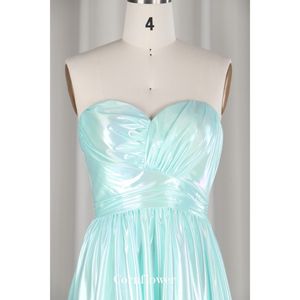 时尚现代绿色光泽缎面马克西连衣裙直筒裙，带褶肩甜心无袖u型背拉链，适合派对 - Product Image 4