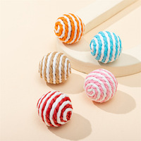 Balle à gratter pour chat en papier et sisal écologique et durable Jouet de balle de canne de couleur bonbon Jouet interactif pour chat Jeu de balle pour chat qui roule