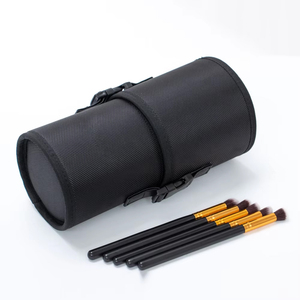 KONCAI Nouvelle Trousse de <span class=keywords><strong>Rangement</strong></span> 2-en-1 Personnalisée pour Pinceaux, Cylindre Noir en Nylon, Étui à Pinceaux de <span class=keywords><strong>Maquillage</strong></span>, Vente Chaude, Étui de <span class=keywords><strong>Rangement</strong></span> <span class=keywords><strong>Maquillage</strong></span> Économique Fixé par Bouton-Pression - Product Image 1