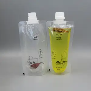 Emballage de boisson en plastique transparent de qualité alimentaire de 500ml avec bec verseur pour jus de fruit transparent