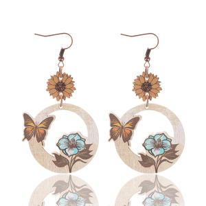Boucles d'oreilles en bois papillons abeilles fleurs creux pendentif boucles d'oreilles pour femmes Uionen 1250 - Product Image 5