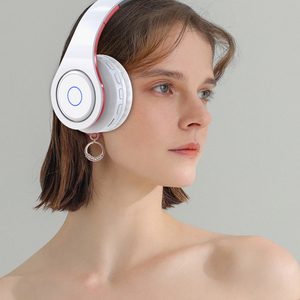 KSC-728 Red And White <b>Bluetooth</b> Over Ear Headphones With Sd <b>Card</b> Slot - Product Image 4