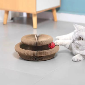 Griffoir pour chat en carton ondulé, jouet avec clochette, structure d'escalade, résistant aux griffures, et nid pour chat - Product Image 1