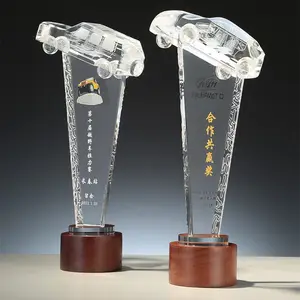 Trofeo personalizado en cristal en blanco, modelo de coche 3D de cristal, logotipo grabado personalizado, trofeo de exhibición de coches para carrera con base de madera