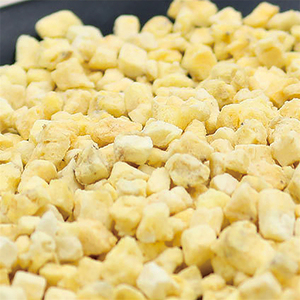 Approvisionnement direct d'usine Cubes de bananes lyophilisés 100% séchage naturel végétalien <span class=keywords><strong>chien</strong></span> traiter BANANA en gros en vrac et emballage OEM - Product Image 4