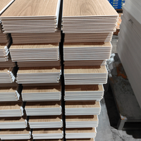 Rutschfester UV-beschichteter, fleckenresistenter, wasserdichter, langlebiger, umweltfreundlicher Vinyl-SPC-Bodenbelag für den Innenbereich, einfache Installation & maßgeschneidert