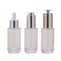 Flacon pompe lotion mate de 30ml avec surface opaque à épaulement plat pour sérigraphie Capacité disponible de 50ml 100ml