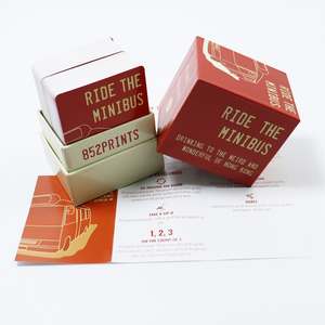 Stampa personalizzata di bere <span class=keywords><strong>domande</strong></span> divertenti carte da <span class=keywords><strong>gioco</strong></span> rosse <span class=keywords><strong>con</strong></span> coperchio e scatola di base stampate per adulti sfida ubriachi <span class=keywords><strong>gioco</strong></span> di carte - Product Image 1