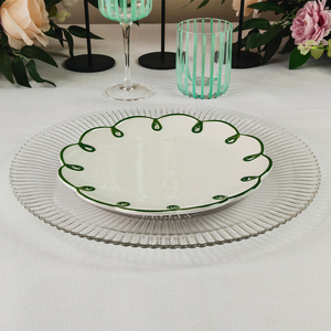 Plato <span class=keywords><strong>de</strong></span> Cerámica con Diseño Floral Único, Multiusos para Servir <span class=keywords><strong>y</strong></span> Regalar, Elegante <span class=keywords><strong>Vajilla</strong></span> para la Mesa <span class=keywords><strong>de</strong></span> la Cocina del Hogar - Product Image 4
