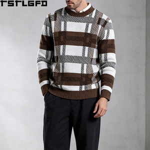 Pull tricoté à carreaux style Old Money, marron crème, col rond épais, rétro, vente en gros - Product Image 1