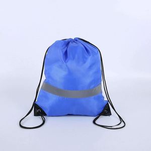Mochila Deportiva Plegable con Cordón y Tira Reflectante 210D, Bolsa de Almacenamiento para Zapatos, Gimnasio, Viajes, Personalizable - Product Image 4