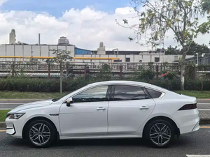 BYD Qin PLUS EV d'occasion 510KM 3.3kW Berline Familiale 5 Places Véhicule d'Exportation en Gros à l'Étranger Voitures d'Occasion avec Rapport d'Inspection - Product Image 4