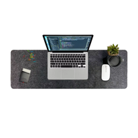 Vente en gros directe antidérapant à pois en caoutchouc tapis de bureau d'ordinateur en feutre de polyester à la mode pour le bureau et la chambre à coucher