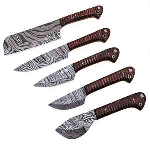 Juego de 5 Cuchillos de Cocina Hechos a Mano de Acero de Damasco con Hoja Recta y Punta Caída, con Mangos de Madera, Personalizables OEM/ODM/OBM - Product Image 1