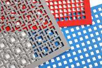 Tôles perforées en acier inoxydable pour production standardisée, avec espacement et diamètre de trous précis pour les exigences d'ingénierie