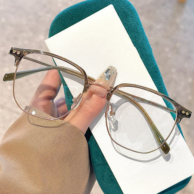 Vintage Myopia Semi-Rimless Half-frame Unisex Anti-blue Light Glasses Lightweight Square Geometric Pattern Round Face