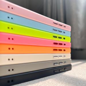 Para iPhone 16 Pro Max Funda de TPU sólida-Película de protección de lente, interior de terciopelo, botones galvanizados, anillo magnético, MOQ 100 - Product Image 4