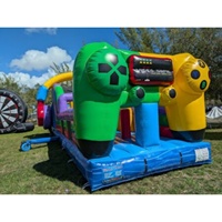 Wahana Permainan Inflatable Obstacle Course  Esport Bouncy Castle dengan Seluncuran Air untuk Bisnis Sewa Pesta