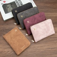 Nouvelle Housse de Passeport Personnalisée Multicolore en PU Épaissi, Portefeuille de Voyage Antivol avec Lecteur de Cartes Intégré, Cadeaux de Bienvenue