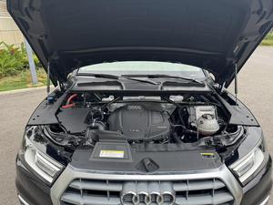 Audi Q5L 40 TFSI 2.0T Quattro 2020 Usado, SUV <span class=keywords><strong>de</strong></span> Lujo Mediano, Bajo Kilometraje, Sin Accidentes, Volante a la Izquierda, Gasolina, Auto <span class=keywords><strong>de</strong></span> Segunda Mano - Product Image 2