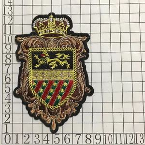 Logotipo de marca personalizado de alta calidad bordado hierro en parches insignias bordadas - Product Image 2