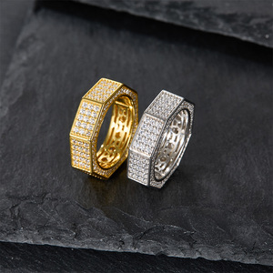 Bague large unisexe en argent sterling S925, hexagonale, entièrement pavée de moissanite, de luxe, tendance et polyvalente, à doigt fermé - Product Image 3