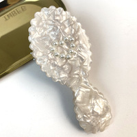 Brosse à cheveux en acétate YHJ élégante et créative avec bordure en dentelle, motif personnalisé en forme de cœur en perles, brosse pour femme/fille de haute qualité