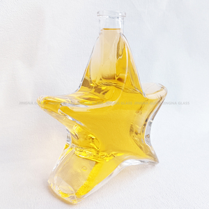 Unique Lucky Star Shape 200ml 500ml Botella <span class=keywords><strong>de</strong></span> vidrio para Licor Spirits Star Bottles con Corchos - Product Image 2