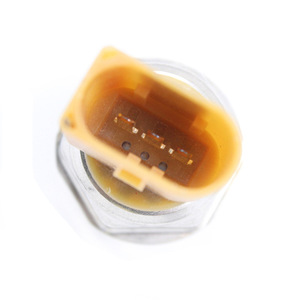 เกจวัดแรงดัน55PP26-02แบบเกลียวยึดแบบ A1 A3 A4 A5 A6 Q3 Q5สโกด้า1.6รุ่น2.0 - Product Image 4