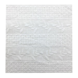 Tela de Brocado de Algodón Transpirable, Bordada a Máquina, Tejido Liso, Recubierta de PE, para Uso Textil en el Hogar, Perforada, Hecha a Medida - Product Image 5