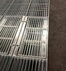 <span class=keywords><strong>Rejilla</strong></span> de drenaje de acero dulce galvanizado en caliente Singapore HDB, rejillas metálicas de 1800x300mm con bisagra <span class=keywords><strong>para</strong></span> cubierta de zanja de casa - Product Image 5