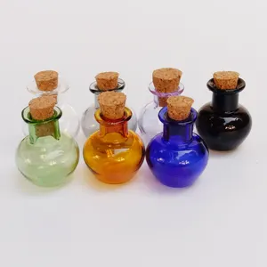 Colorful Miniかわいいワイン形diy手作りバイアルHome Decoration収納ボトルPendant Necklaceコルクガラスボトル