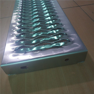 Gradino per Scale Zincato - Product Image 3