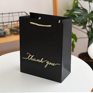 Sang Trọng Màu Đen Vàng Dập Nổi Xử Lý Tùy Chỉnh In Logo Kraft Nghệ Thuật Bao Bì Đám Cưới Các Tông Các Tông Mua Sắm Túi Hàng Thủ Công - Product Image 3
